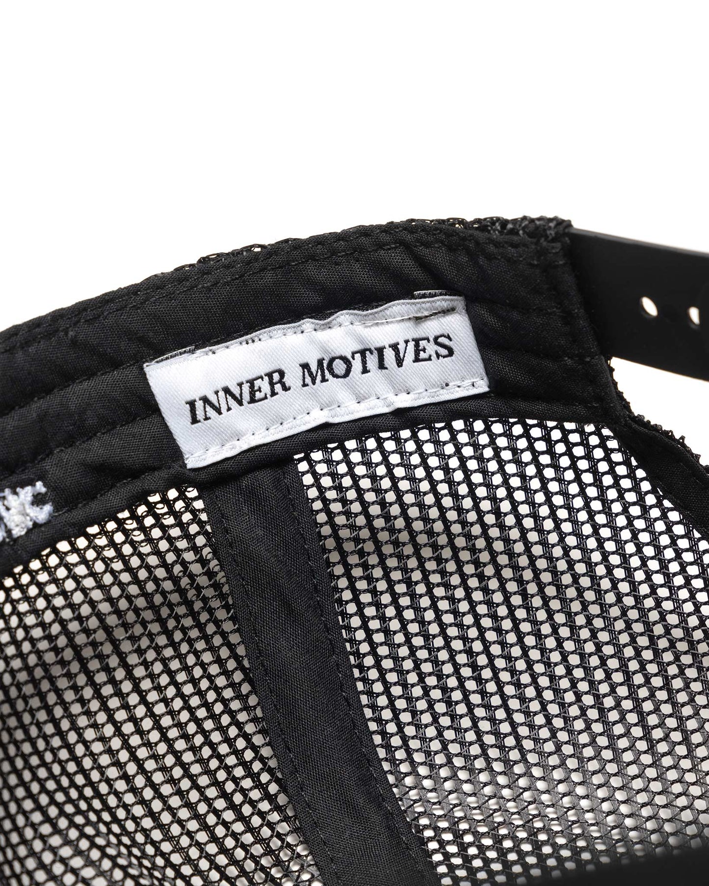 Inner Motives "Life" Trucker (black)